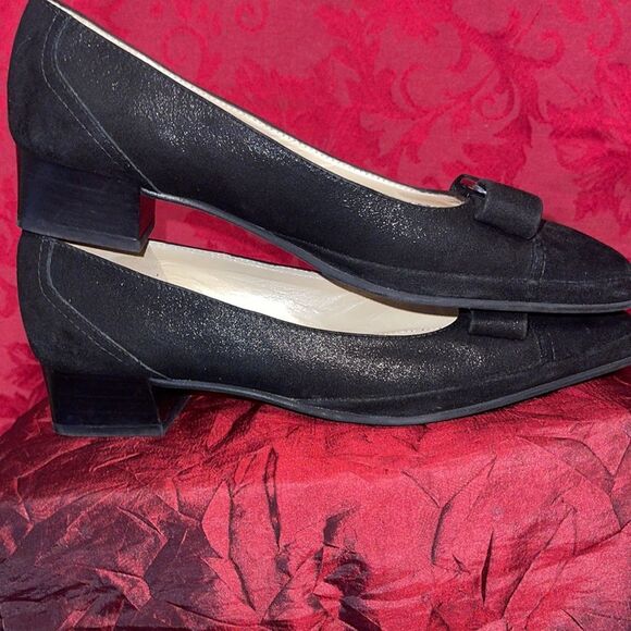 Amalfi by Rangoni Low Block Heel Shoes Flat Black and Shimmering Suede Size 9N - Picture 13 of 14